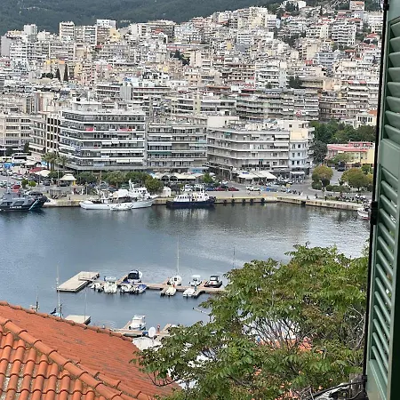 アパート Theothea