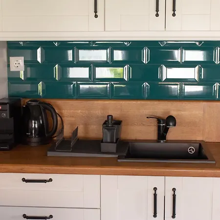 Theothea カヴァラ