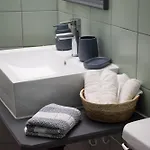 Theothea Апартаменты *