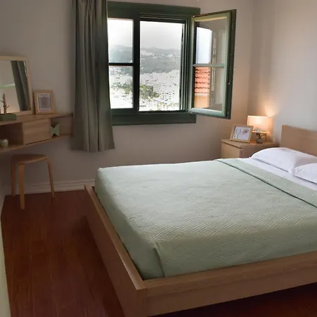 Theothea Apartment